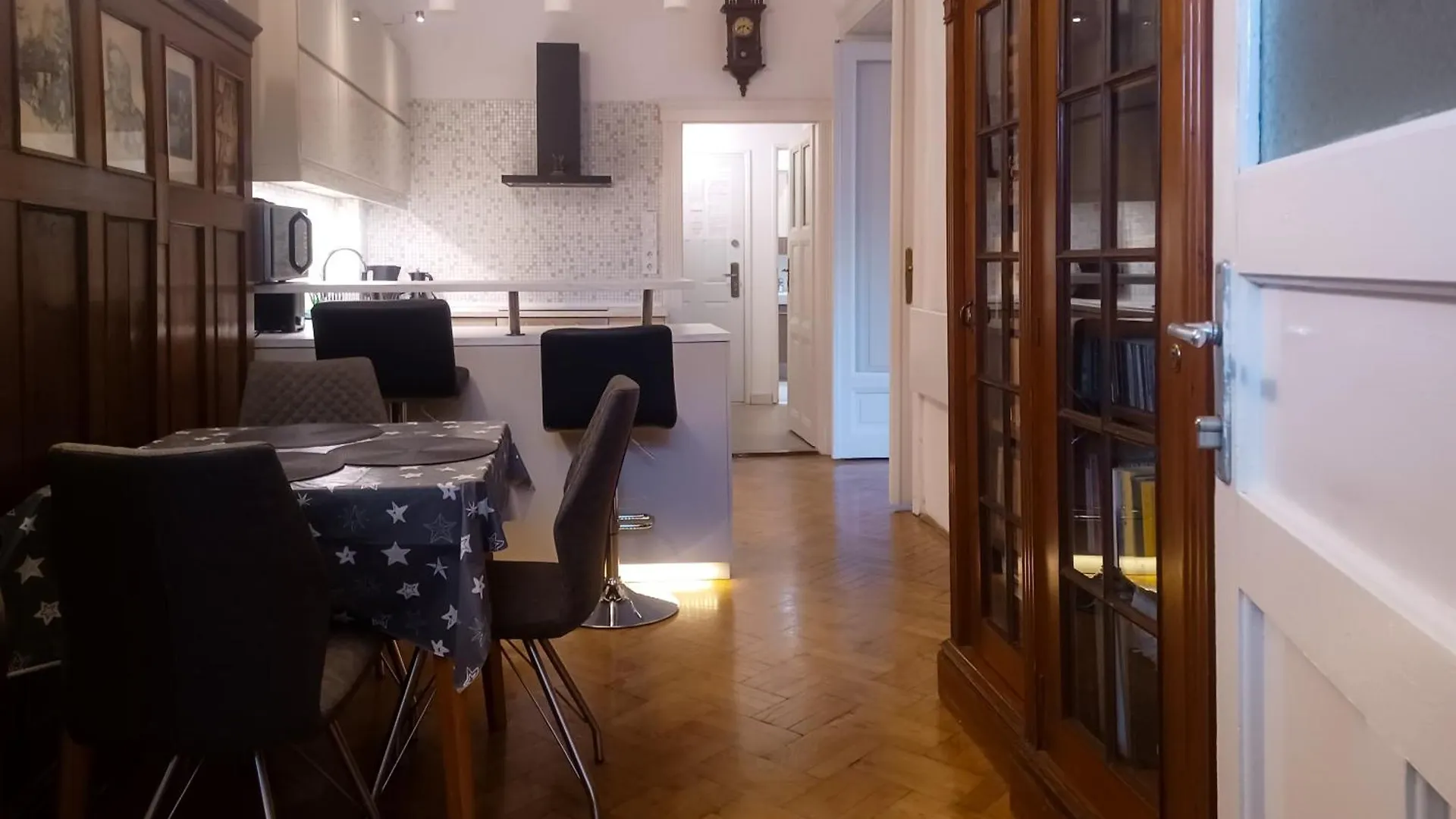 Parkside Large Modern Garden View Apartment Βουδαπέστη Ουγγαρία